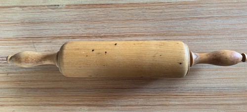 Antikes nudelholz wellholz - antikes,