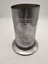 Alter Wasser Tauchbehälter