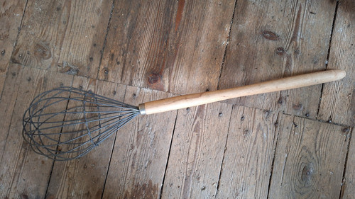 Antiker schneebesen groß - groß, 73cm